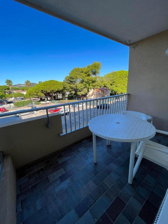Port De Hyeres Studio 2 A 4 Personnes Avec Parking Екстериор снимка